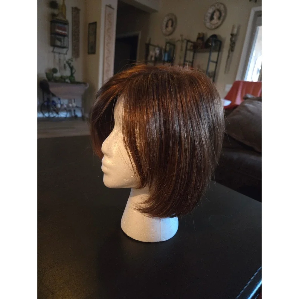 Tony of Beverly Vintage Short Auburn Brown Synthetic Bob Wig Layered Side